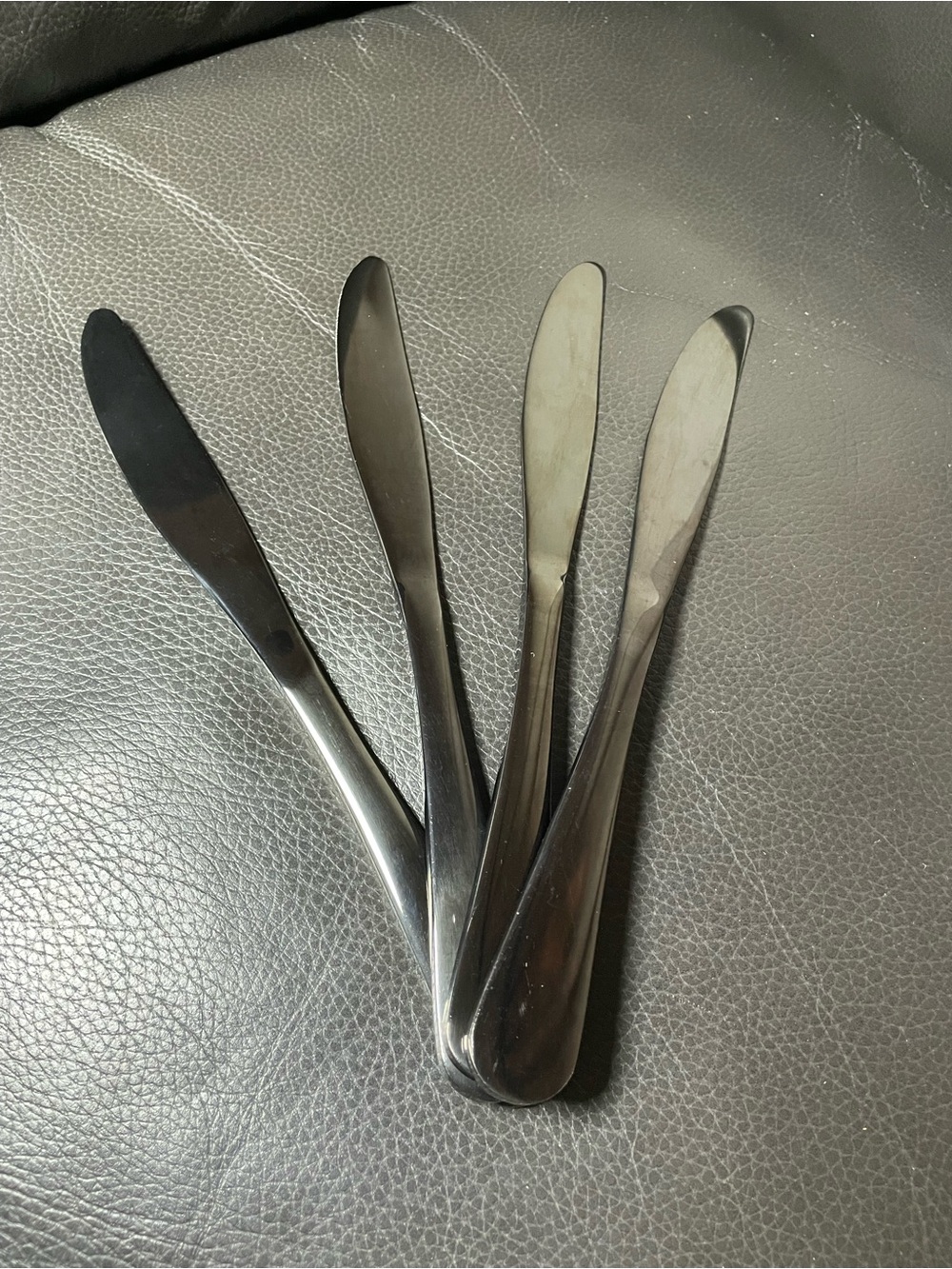 Set of 4 Stainless Steel Butter Knives Silver Solid Handle Glossy Modern